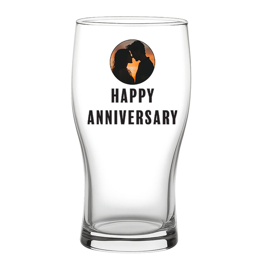Custom pint glass with a silhouette couple image and “Happy Anniversary” text, perfect for anniversary gifts and special celebrations.